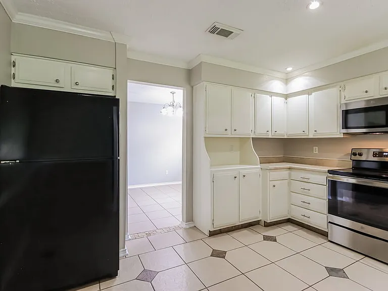 4306 Hickorygate Dr — Photo 7