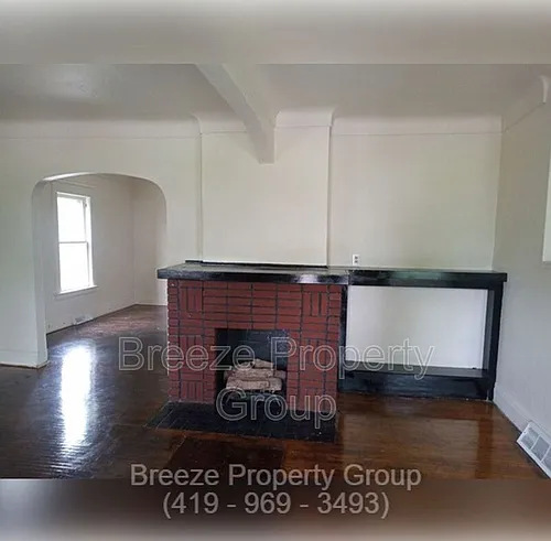 713 Orchard St Photo 1