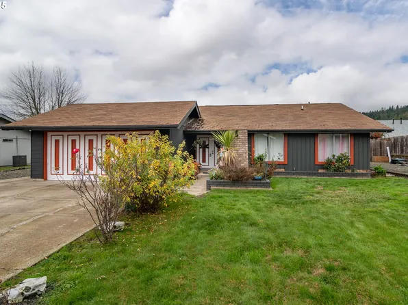 229 N Grove Ln, Sutherlin, OR 97479