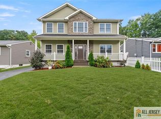 227 Temple Way, Colonia, NJ 07067