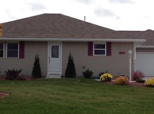 1139 W Juniper St, Sturgeon Bay, WI 54235