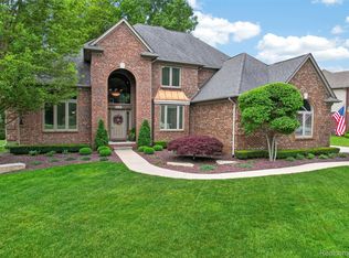 34380 Dante Dr, Chesterfield, MI 48047