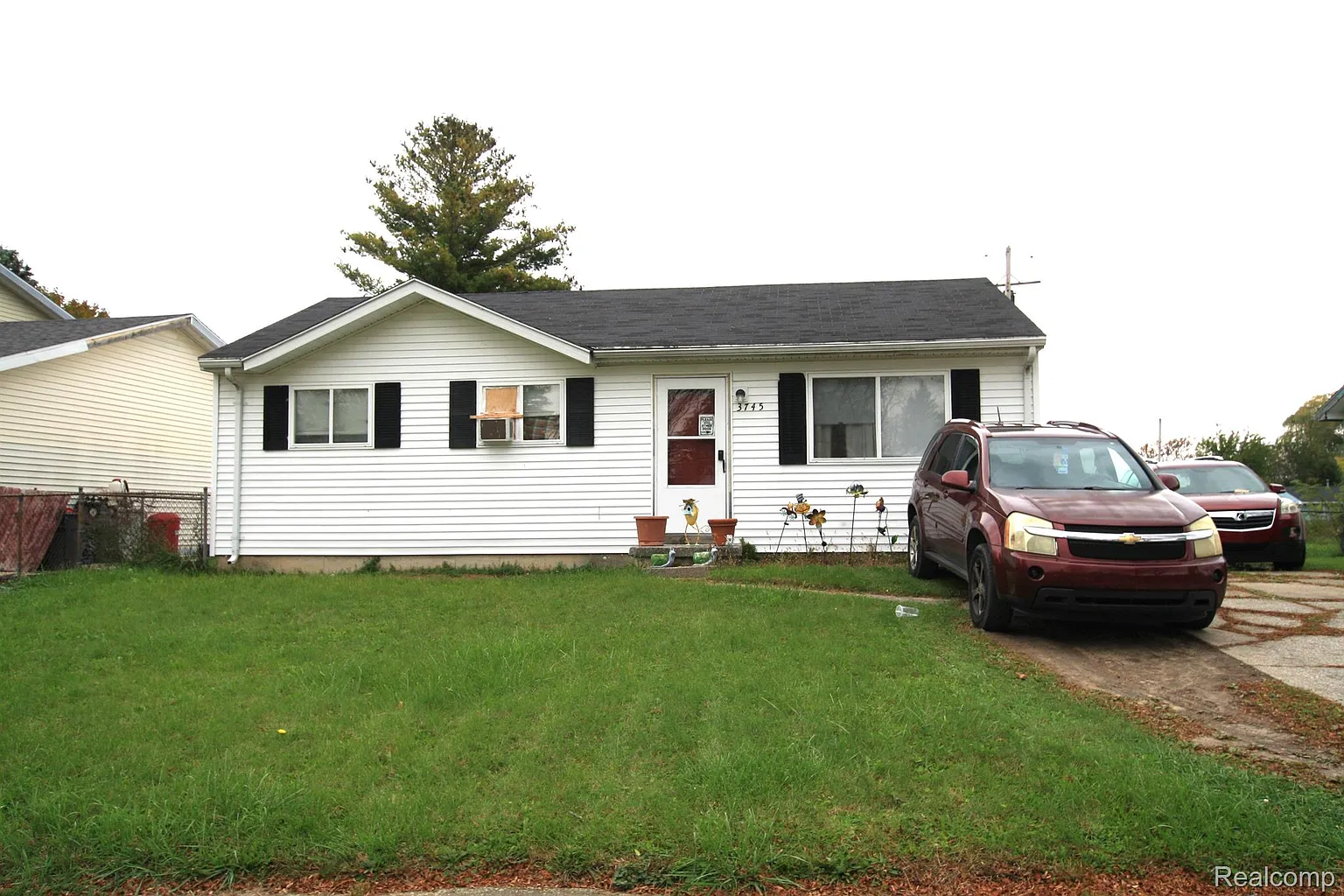 3745 Huntley Rd photo 1