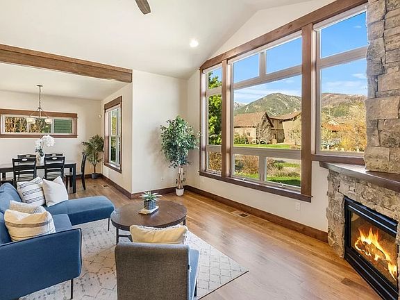 2nd image of 2457 Creekwood Dr