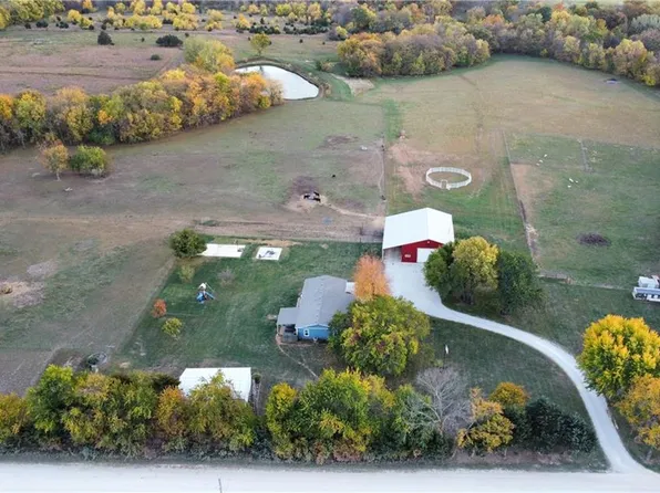 5759 W 311th St, Louisburg, KS 66053