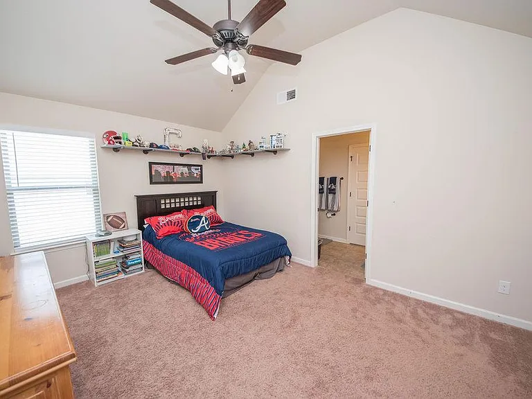 270 Savannah Dr — Photo 23