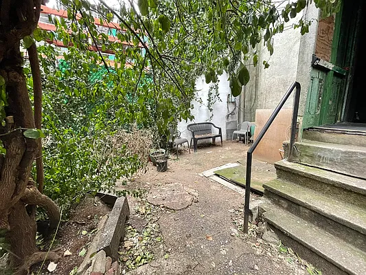 Rented by Ulas Real Estates Inc | media 25