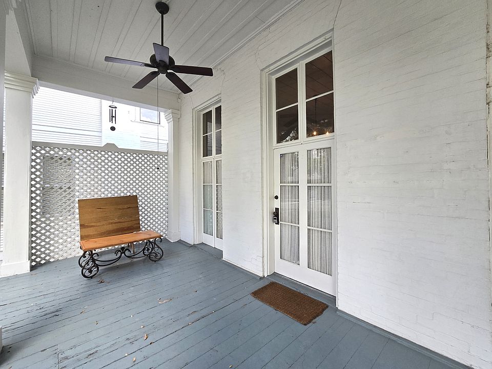 Suite B - Front Porch