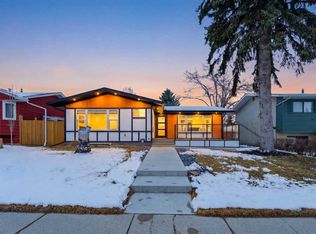 10327 S Wapiti Dr SE, Calgary, AB T2J 1J3