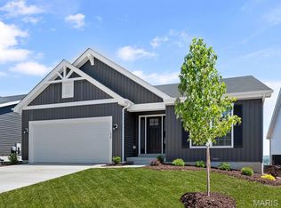 2317 Fernau Ct, Florissant, MO 63031