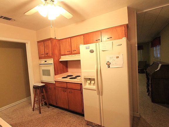 5th image of 2817 Lake Villa Dr
