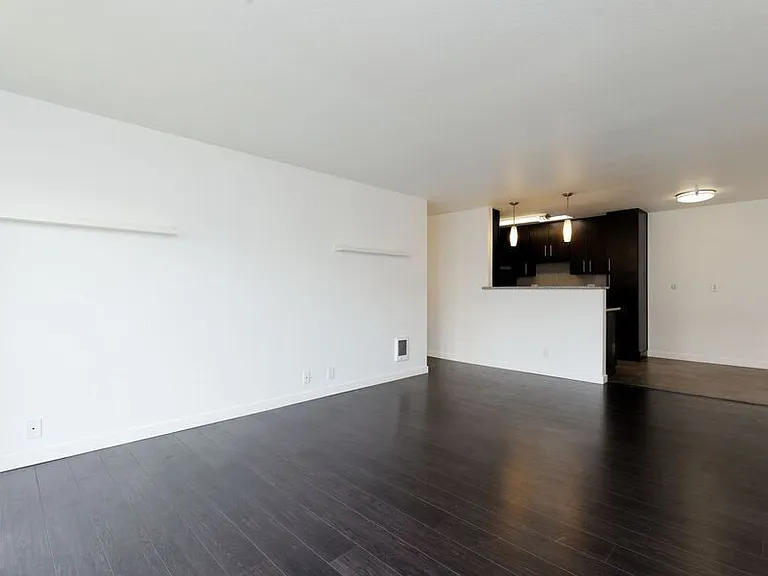 290 Lee Street — Photo 25