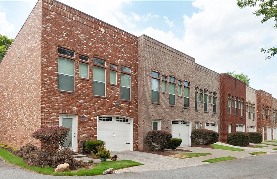 1st image of 118 Riverwatch Ct