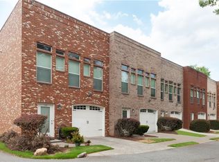 118 Riverwatch Ct, Canton, GA 30114