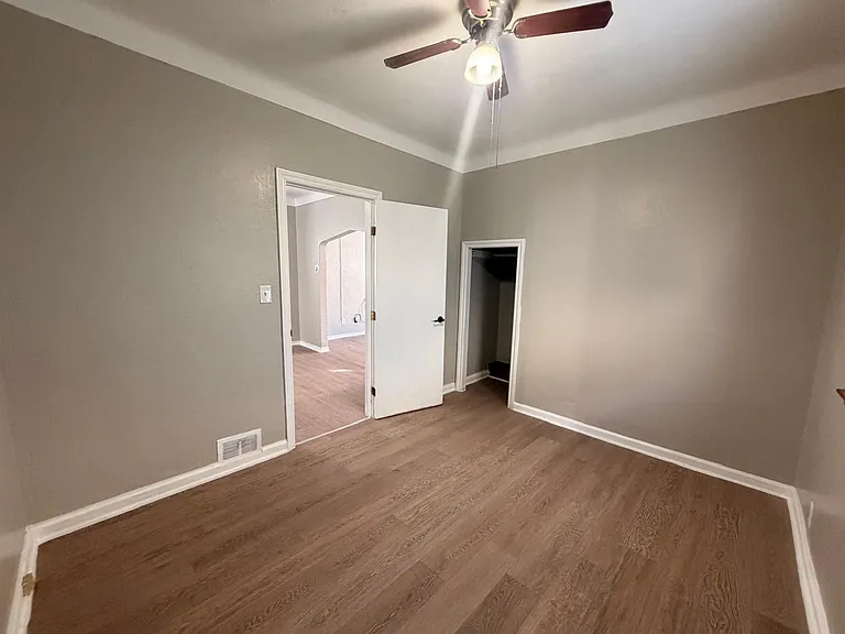 324 E Oakland St — Photo 21