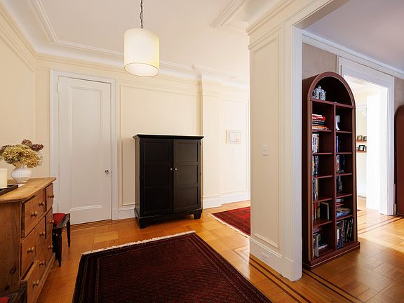 3rd image of 801 W End Ave APT 6D
