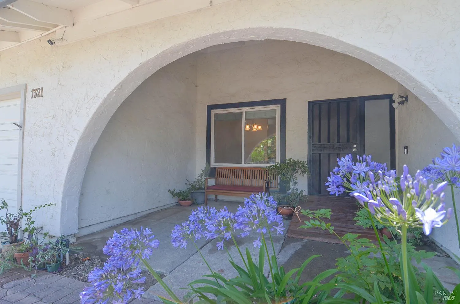 5 bed, 2.5 bath, 1962 sqft, $3,950 — Photo 4