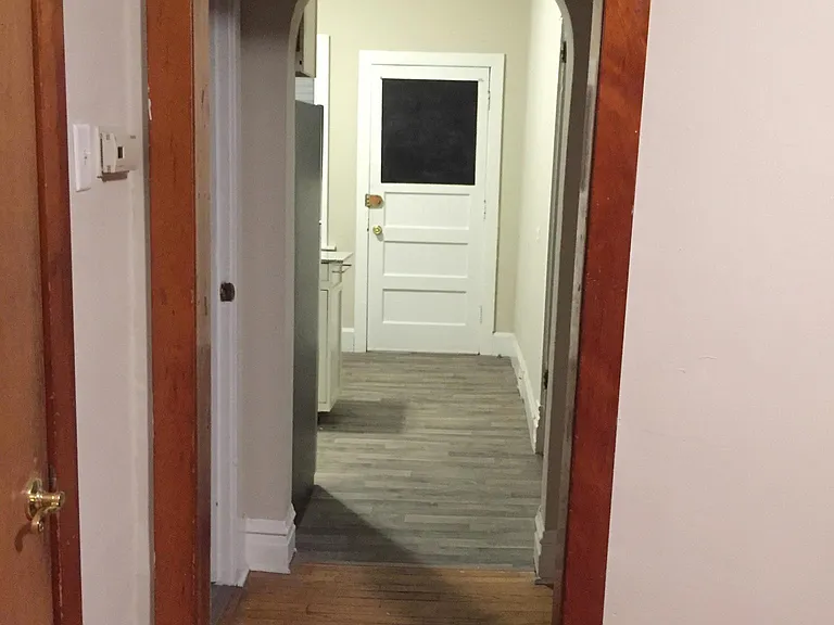 2727 N Lawndale Ave — Photo 6