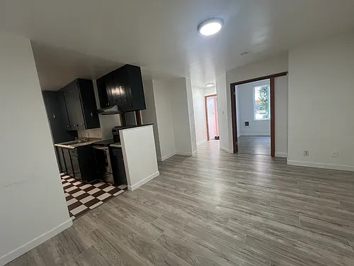 115 N Main Ave #4 Photo 1