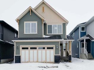 823 E Bayview Ter SW, Airdrie, AB T4B5M6