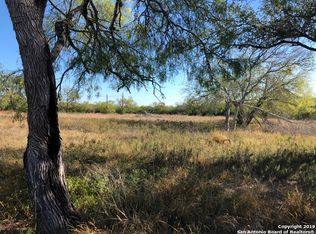 Middle Rd, George west, TX 78022