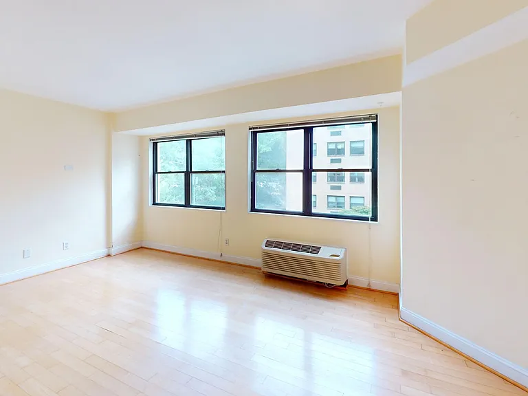 1801 Clydesdale Pl NW #517 — Photo 10
