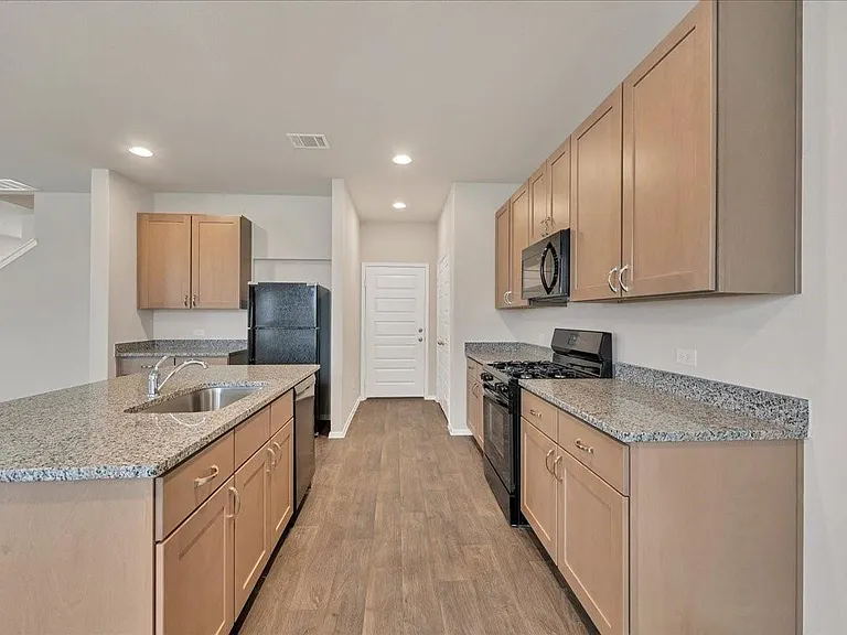116 Honeybee Ln — Photo 12