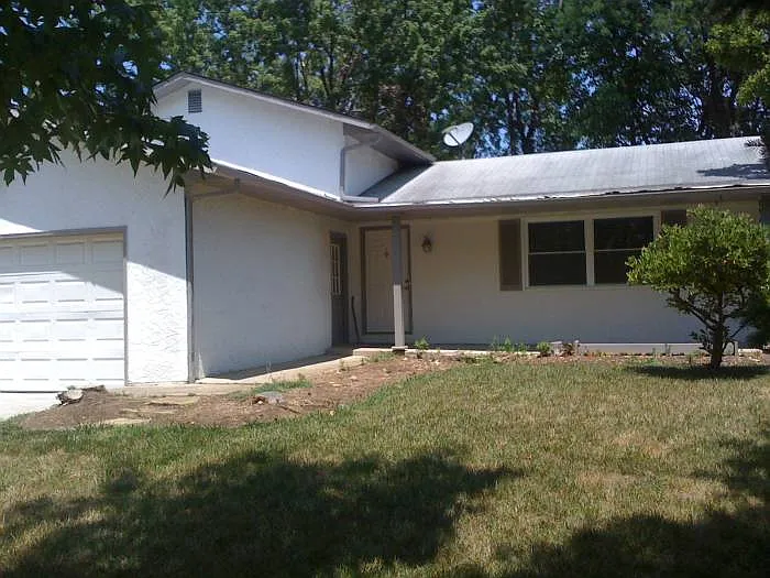 3168 Palomar Ave photo 1