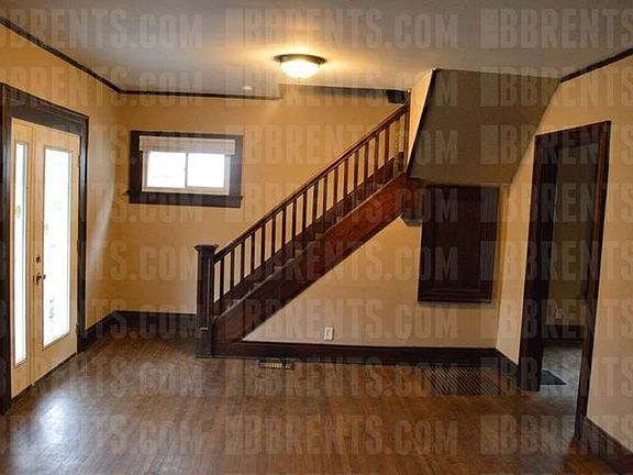 4th image of 30 Santa Clara Ave