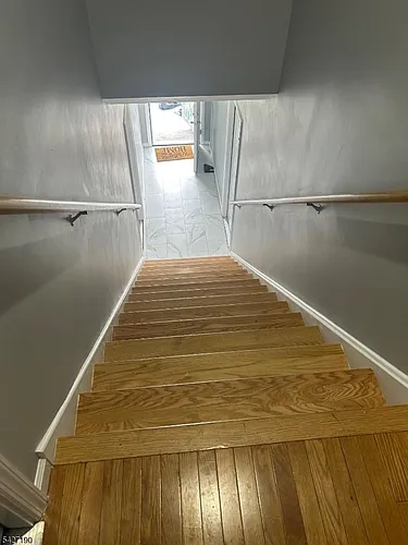 59 Campfield St #2R Photo 1