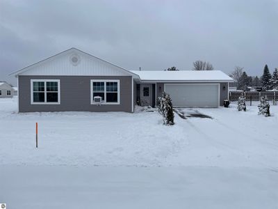 3577 Tanager Dr, Traverse City, MI, 49685