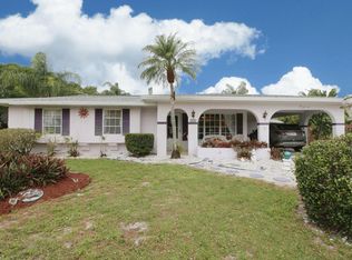 162 NE Hemet St, Port Saint Lucie, FL 34983
