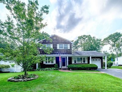44 Park Ave, Ronkonkoma, NY, 11779