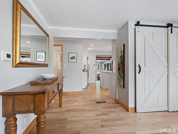 5th image of 855 Riverside Drive