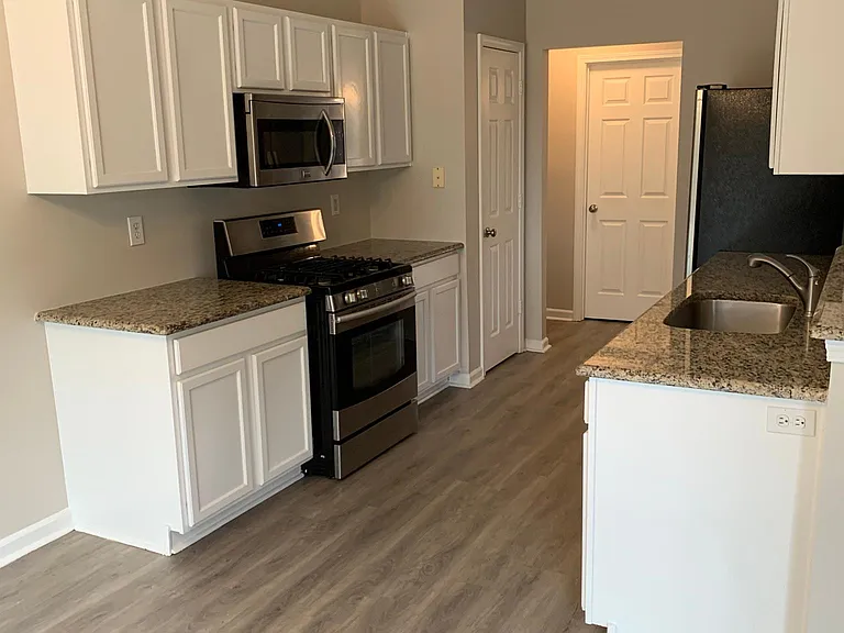 Kitchen 2