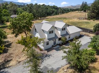 135 Maywood Way, Ashland, OR 97520