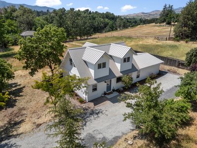 135 Maywood Way, Ashland, OR, 97520