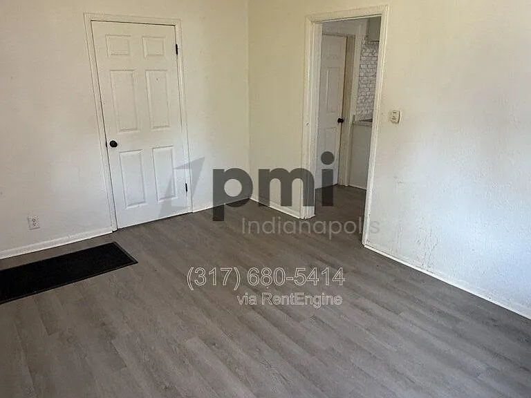 1308 W 4th St — Photo 17
