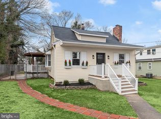 8002 Langdon Ln, Baltimore, MD 21206