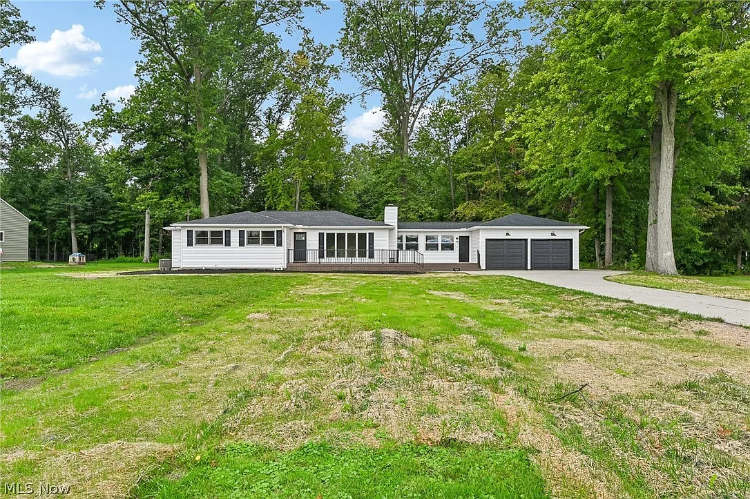 3 bed, 1.5 bath, 1590 sqft, $3,500 — Photo 1