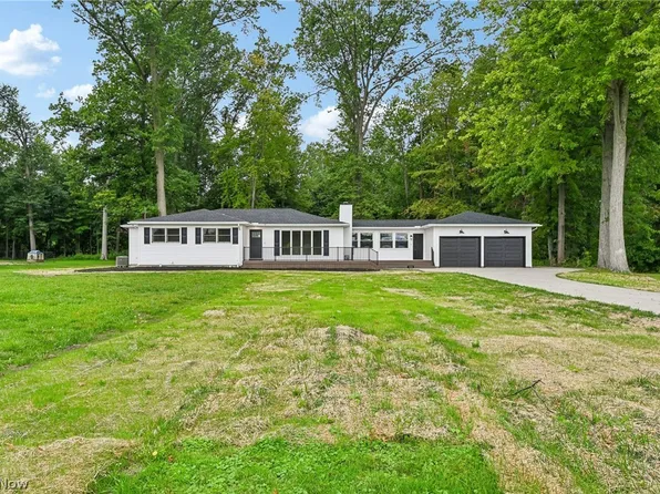1900 Jaycox Rd, Avon, OH 44011