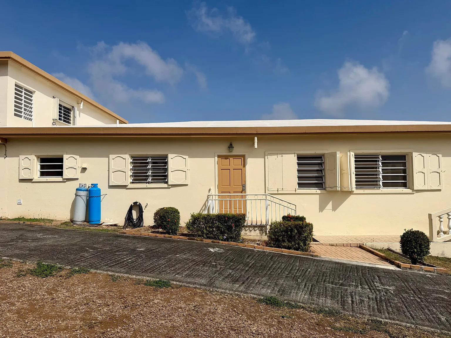 3 bed, $3,500 — Photo 3