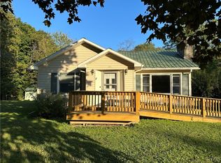 366 Valley Rd, Pulaski, NY 13142