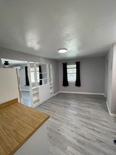 1st image of 1508 Dolphin St #1
