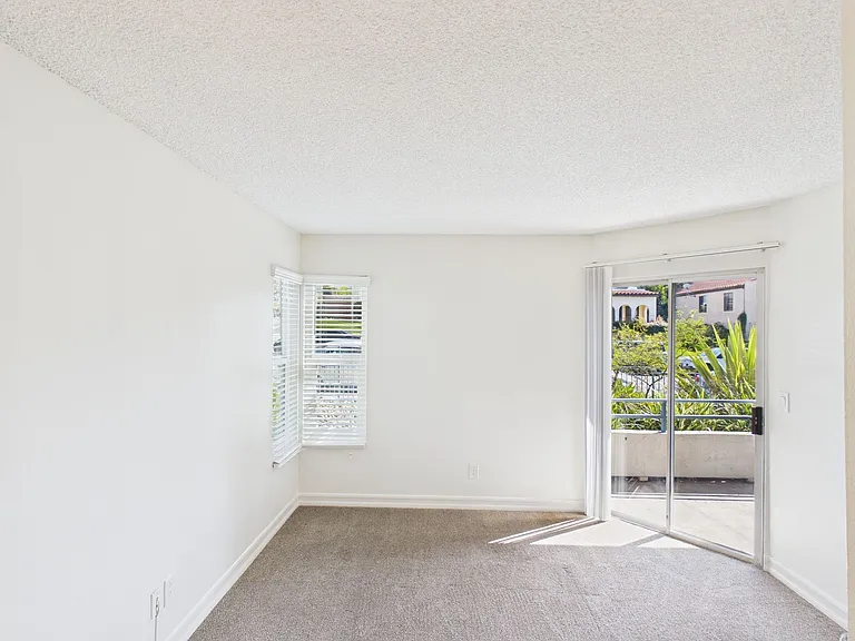 Available Apartment in North Park — Photo 48