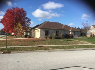 360 Creekbend Ln, Indianapolis, IN