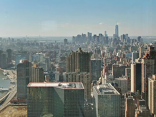 Rented by Trump International Realty | media 81