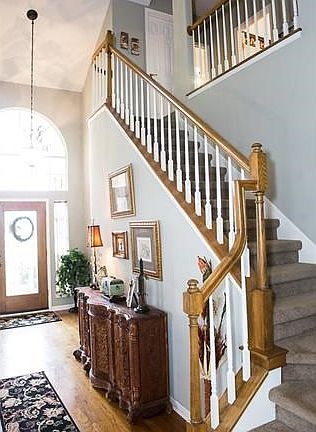 Entry & Stairway