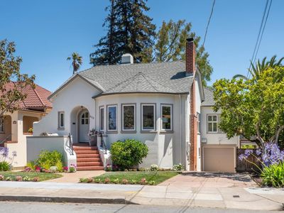832 Fairfield Rd, Burlingame, CA, 94010