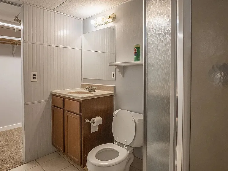 1381 S Grant St — Photo 18